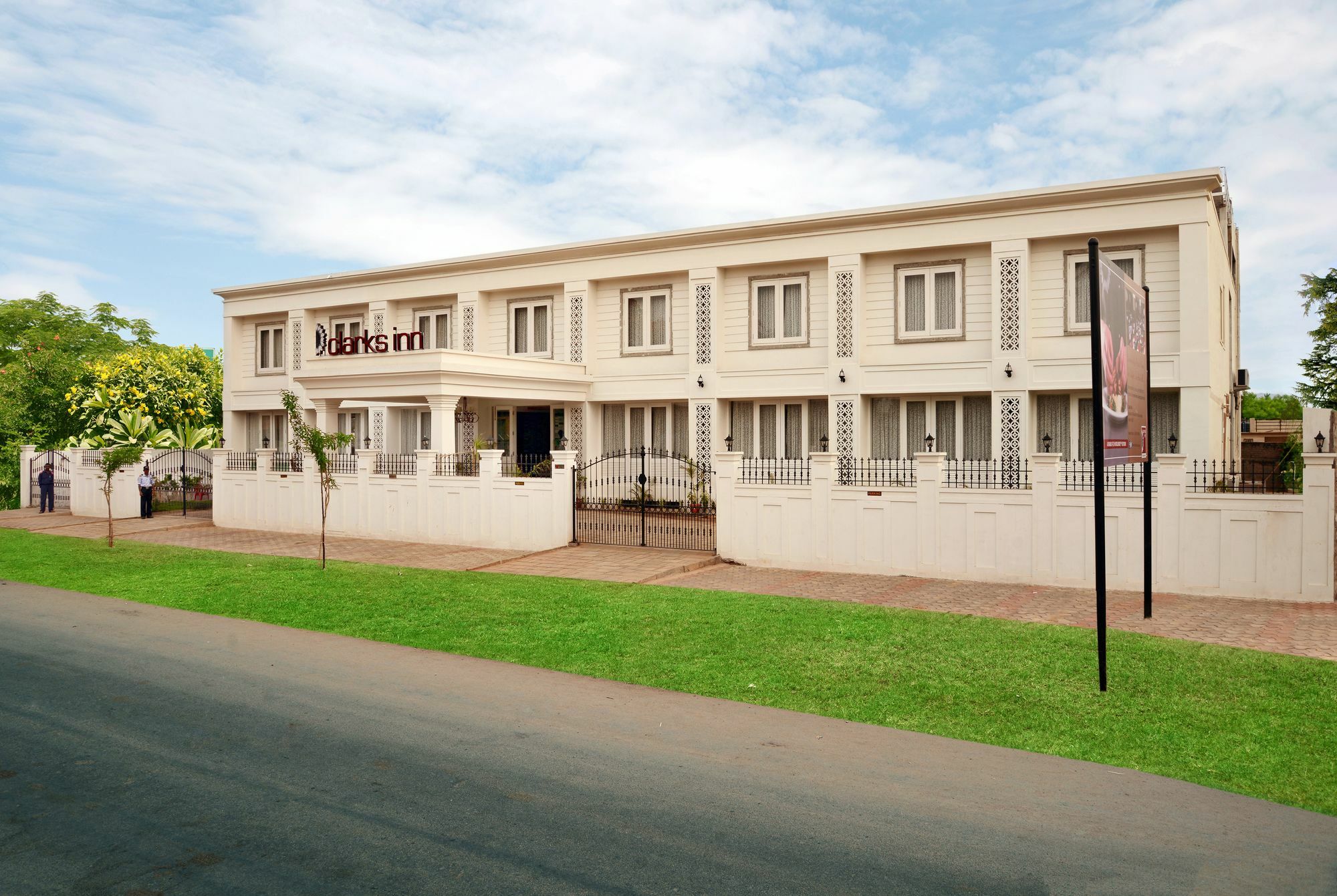 Clarks Inn Hampi Kamalapur Exterior photo